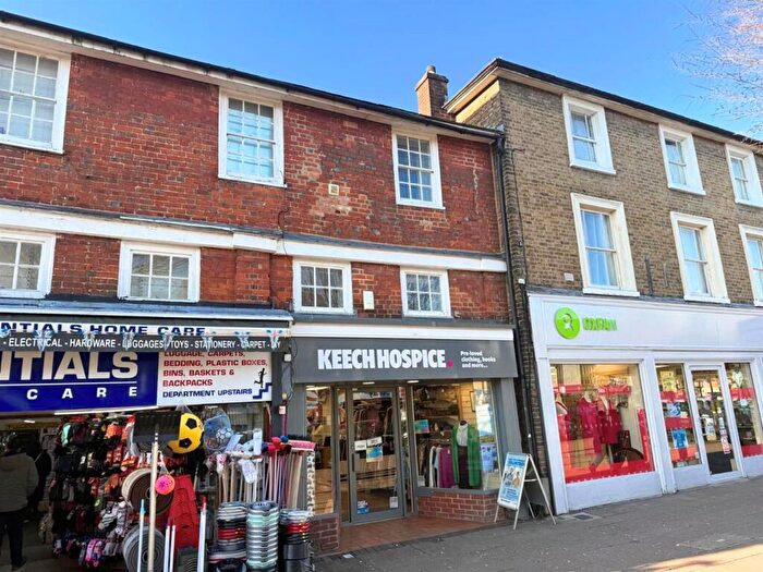 1 Bedroom Apartment To Rent In Saddlers Mews, Hoddesdon, EN11