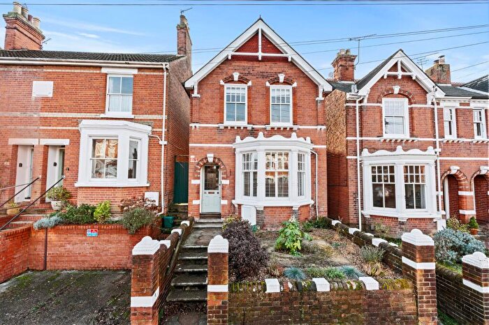 3 Bedroom Detached House For Sale In Beaconsfield Avenue, Colchester, Essex, CO3