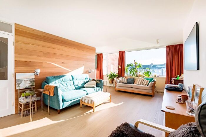 3 Bedroom Town House For Sale In Northover Road, Westbury-On-Trym, Bristol, BS9