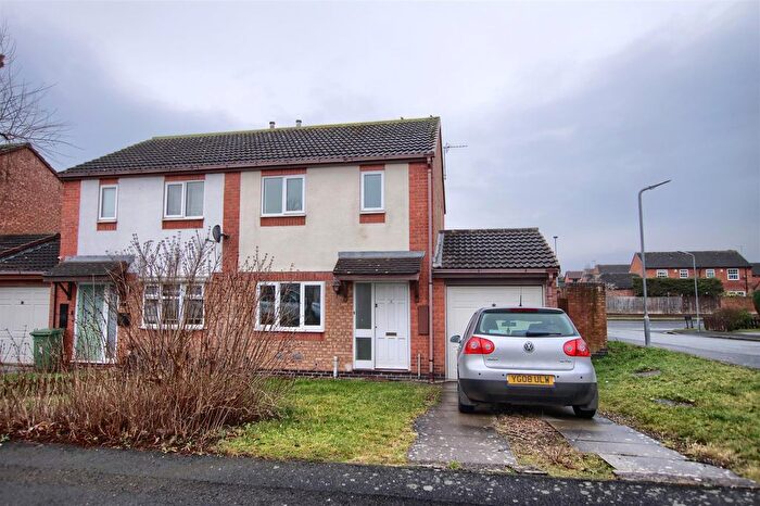 3 Bedroom Semi-Detached House To Rent In Emmetts Garden, Ingleby Barwick, TS17
