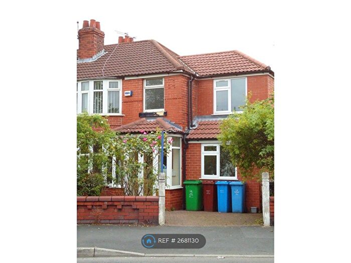 6 Bedroom Semi Detached House To Rent In Yew Tree Road, Manchester, M14