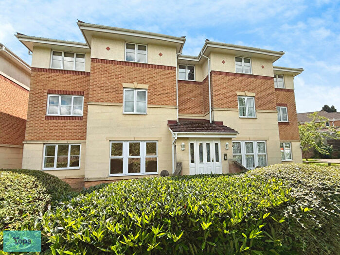 2 Bedroom Apartment For Sale In Moat House Way, Conisbrough, Doncaster, DN12