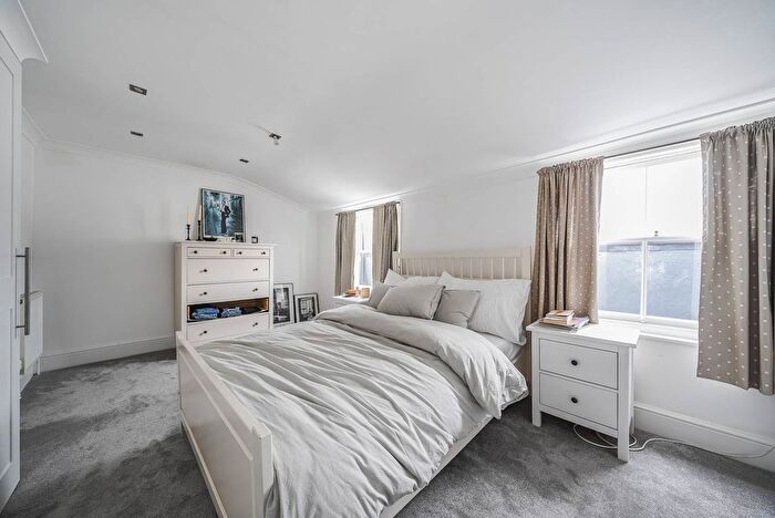 1 Bedroom Flat To Rent In St George's Drive, Pimlico, London, SW1V