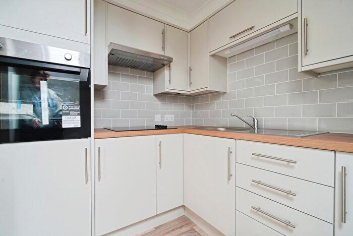 2 Bedroom Apartment For Sale In Hillyard Court, Wareham, BH20