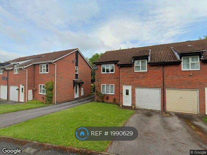 1 Bedroom Flat To Rent In Harbourne Gardens, Southampton, SO18