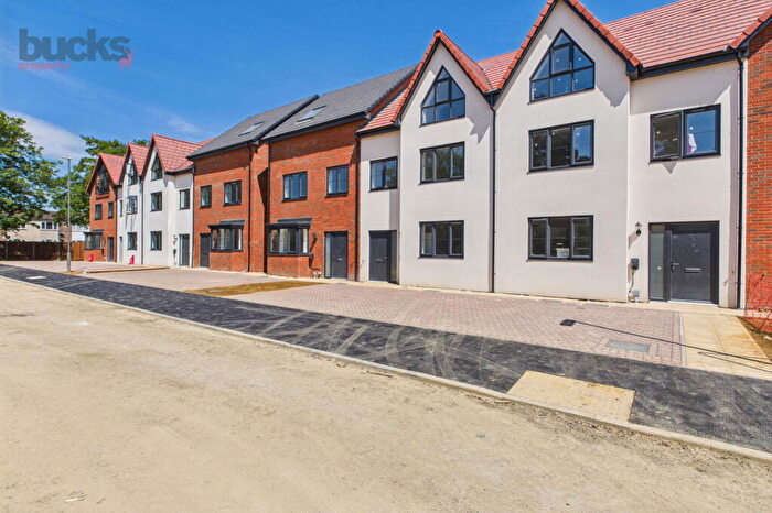 3 Bedroom Semi-Detached House For Sale In The Aylesford. Eighth Avenue. Aylesbury., HP19