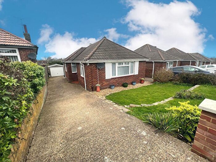 4 Bedroom Detached Bungalow To Rent In St James Road, West End, Southampton, SO30