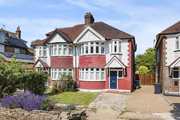 3 Bedroom Semi-Detached House For Sale In Ravensbourne Avenue, Shortlands, BR2