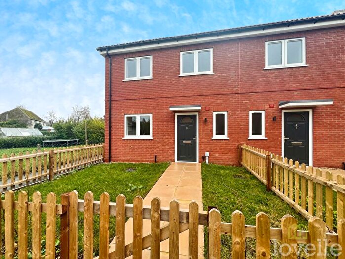 3 Bedroom Semi-Detached House To Rent In Blackburn Court, Coningsby, LN4