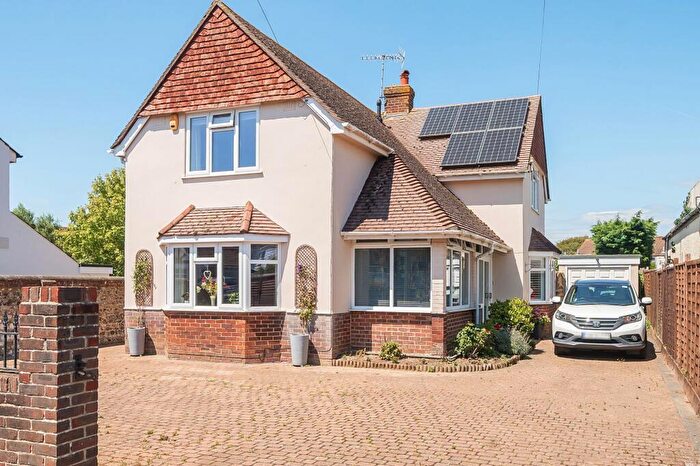 3 Bedroom Detached House For Sale In Felpham Way, Felpham, Bognor Regis, PO22