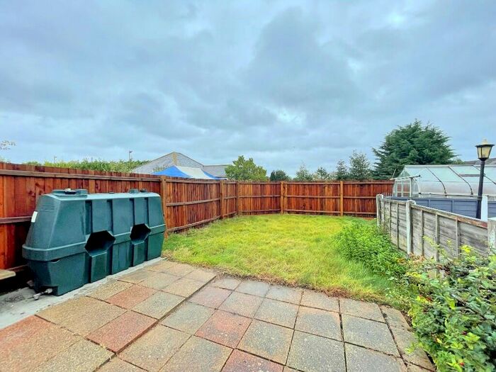 2 Bedroom Semi-Detached House For Sale In Maypole Road, Tiptree, CO5