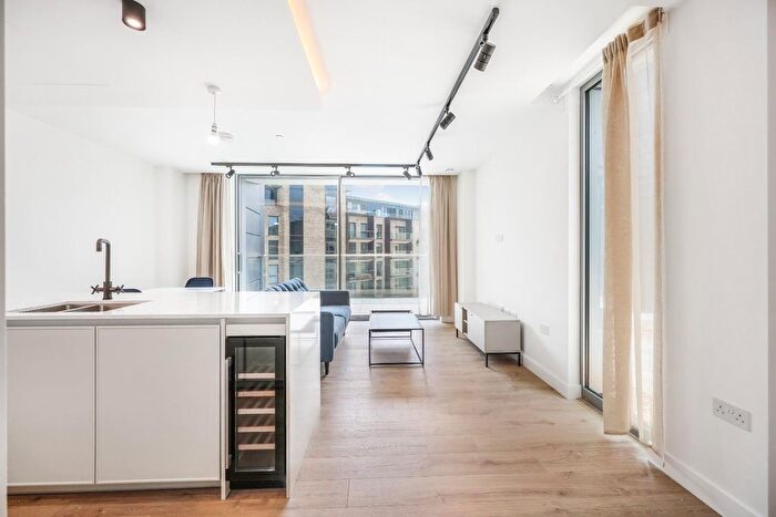 1 Bedroom Flat To Rent In Aurora Apartments, Old Street, EC1V