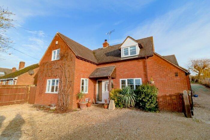 5 Bedroom Property To Rent In Rousham Road, Kidlington, OX5