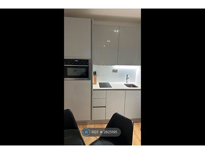 1 Bedroom Flat To Rent In Langwood House, Rickmansworth, WD3