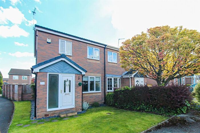 3 Bedroom Semi Detached House For Sale In Bransdale Mews, Altofts, WF6
