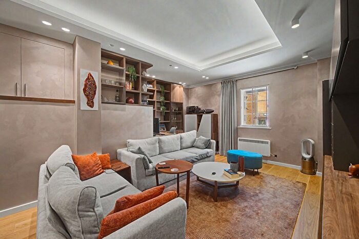 2 Bedroom Flat For Sale In Belvedere Road, Waterloo, London, SE1