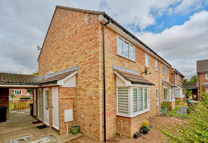 1 Bedroom Terraced House For Sale In Derwent Close, St. Ives, Cambridgeshire, PE27