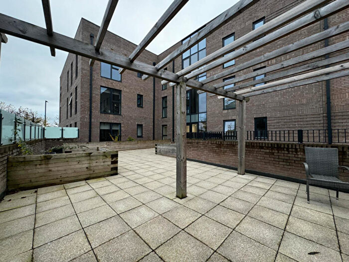 2 Bedroom Apartment To Rent In Langworthy Road, Salford, Lancashire, M5