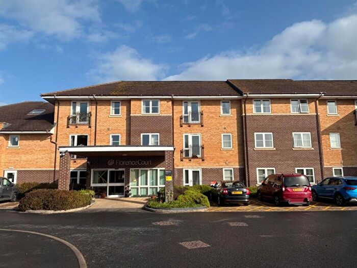 2 Bedroom Retirement Property For Sale In Rutland Crescent, Trowbridge, BA14