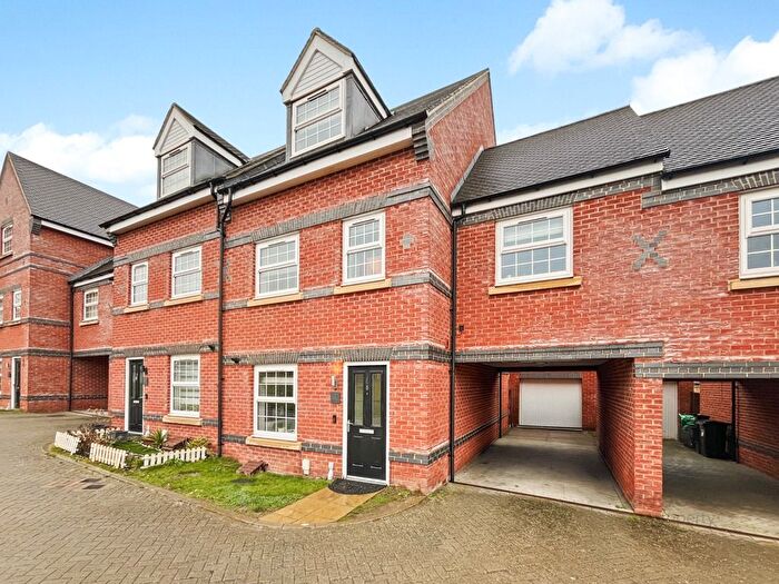 4 Bedroom Terraced House To Rent In Whitethorn, Shinfield, Reading, Berkshire, RG2