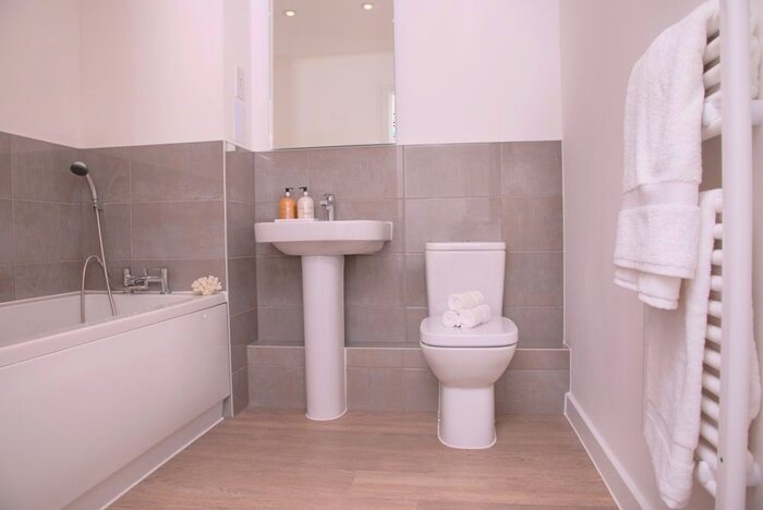 1 Bedroom Flat To Rent In Old Market Place, Farnham, GU9