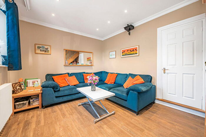 2 Bedroom Terraced House For Sale In Bynes Road, CR2