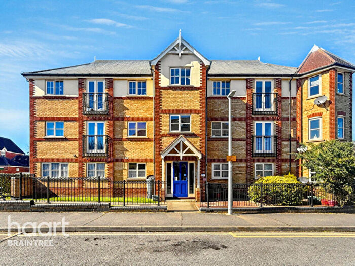 2 Bedroom Apartment For Sale In Keeble Way, Braintree, CM7