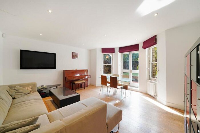 3 Bedroom Flat For Sale In Fellows Road, London, NW3