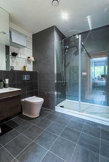 2 Bedroom Flat To Rent In Ascot Road, Watford, WD18