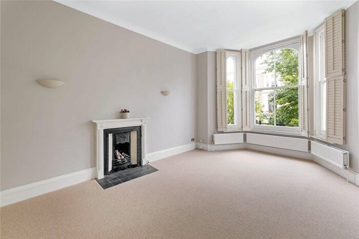2 Bedroom Flat To Rent In Redcliffe Street, London, SW10