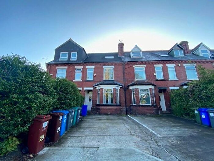 5 Bedroom Private Hall To Rent In Ladybarn Lane, Fallowfield, Manchester, M14