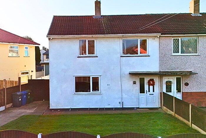 3 Bedroom Semi Detached House For Sale In Petersgate, Doncaster, DN5