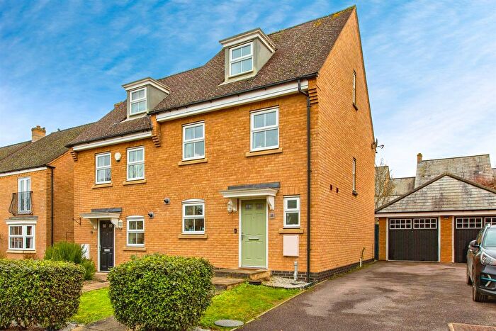 3 Bedroom Town House For Sale In North Lodge Drive, Papworth Everard, Cambridge, CB23