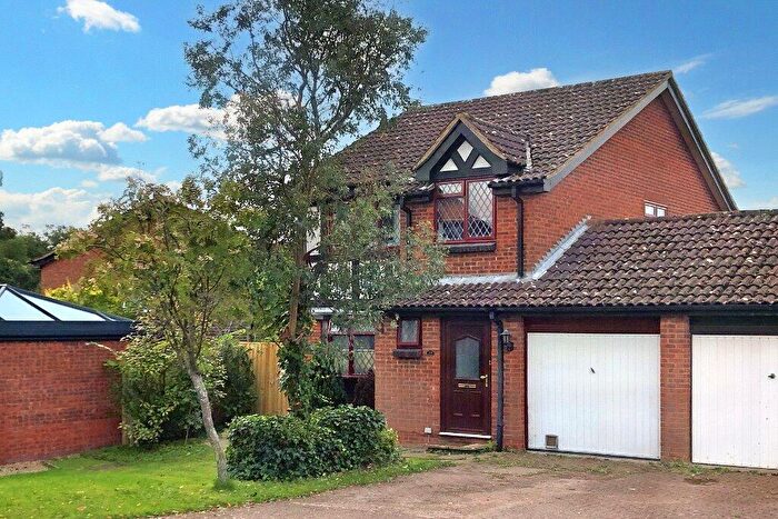 3 Bedroom Detached House For Sale In Sudeley Way, Grange Park, Swindon, SN5