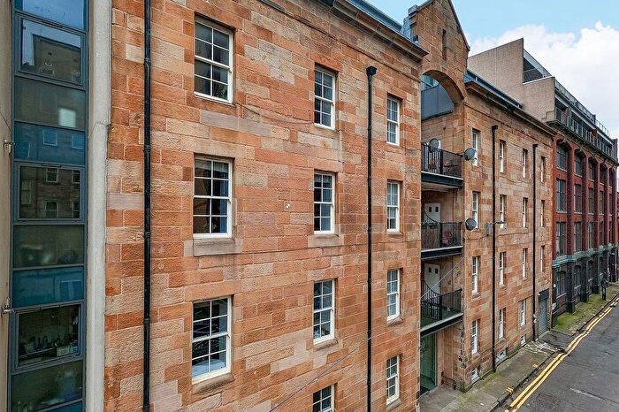 3 Bedroom Duplex To Rent In Fox Street, City Centre, Glasgow, G1