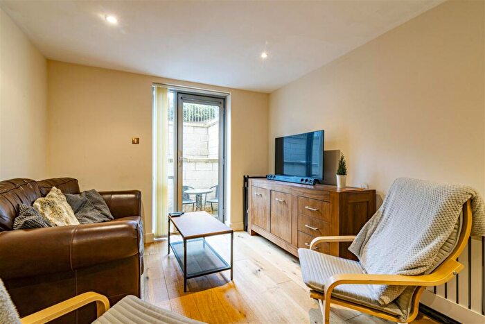 2 Bedroom Flat To Rent In **£pppw Excluding Bills** Ropewalk Court, Nottingham, NG1