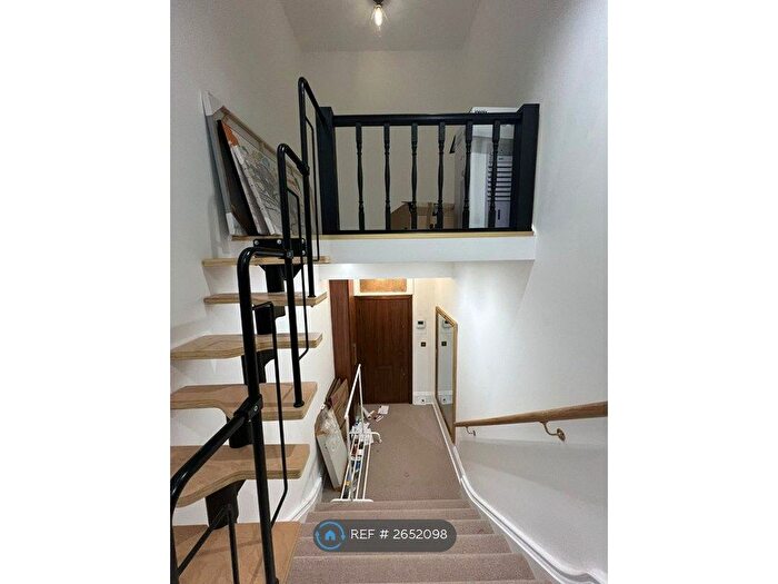 2 Bedroom Flat To Rent In Bickenhall Street, London, W1U