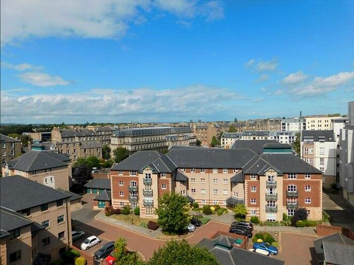 2 Bedroom Flat To Rent In St Stephen Street, Edinburgh, EH3
