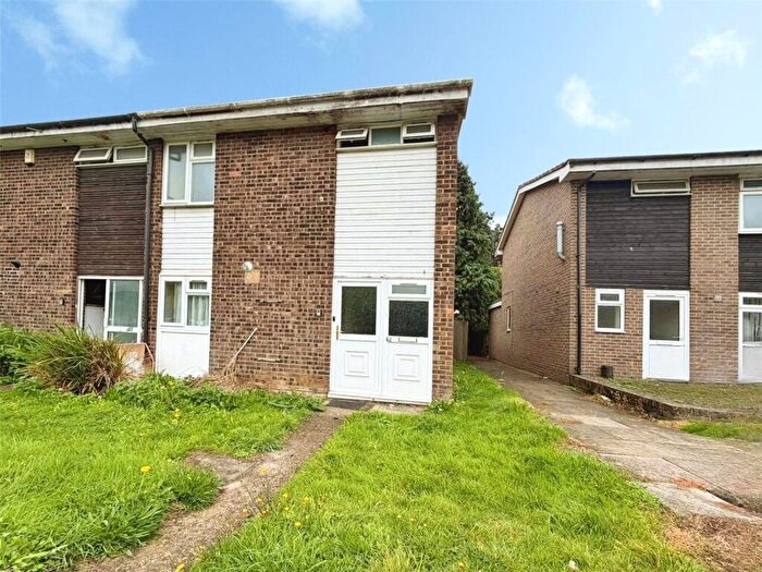 4 Bedroom End Of Terrace House To Rent In Kemsing Gardens, Canterbury, Kent, CT2