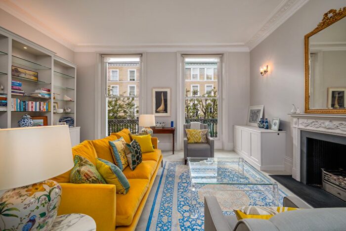 2 Bedroom Flat For Sale In Cathcart Road, Chelsea, London, SW10