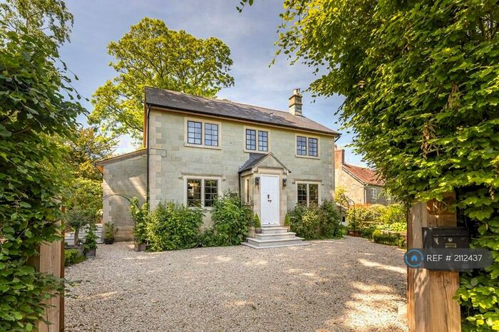 4 Bedroom Detached House To Rent In Motcombe, Motcombe, Shaftesbury, SP7
