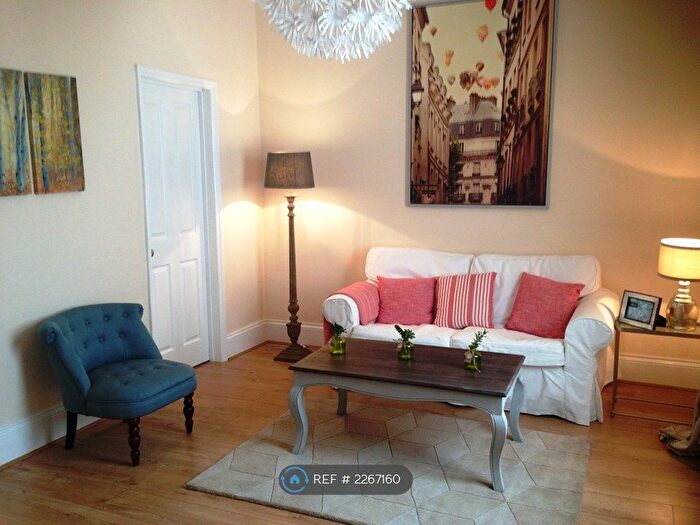 2 Bedroom Maisonette To Rent In Horsa Road, Erith, DA8