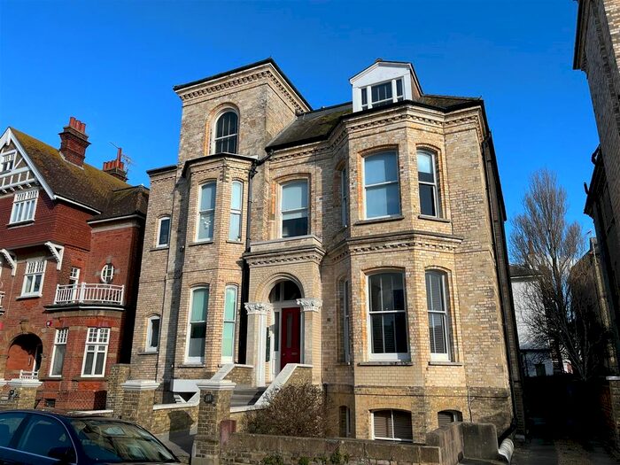 Studio To Rent In Fourth Avenue, Hove, BN3