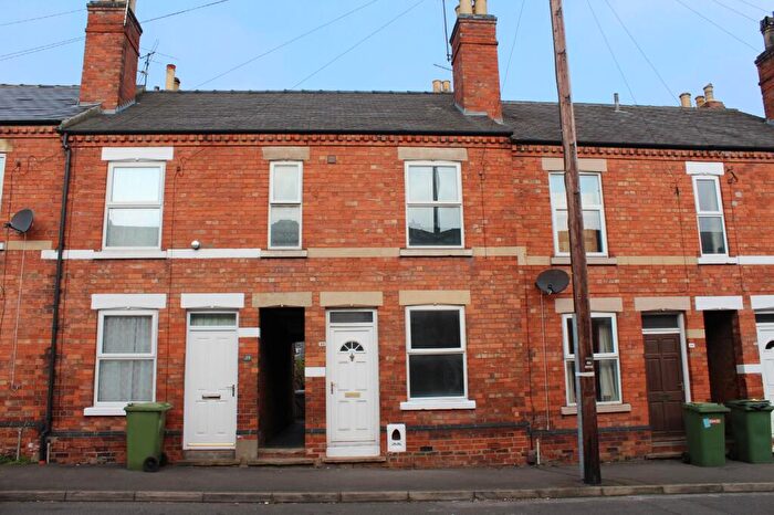 2 Bedroom Terraced House To Rent In Wood Street, Newark, Nottinghamshire, NG24