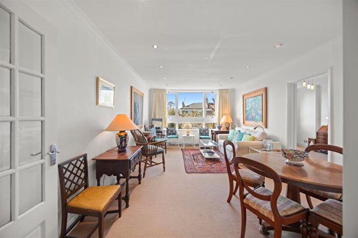 2 Bedroom Flat For Sale In Upper Park Road, Belsize Park, NW3