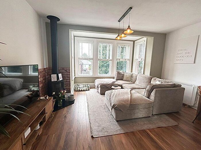 2 Bedroom Duplex To Rent In Fourth Avenue, Manchester, M27