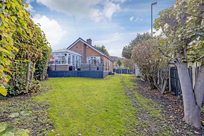2 Bedroom Detached Bungalow For Sale In Prospect Road, Old Whittington, Chesterfield, S41