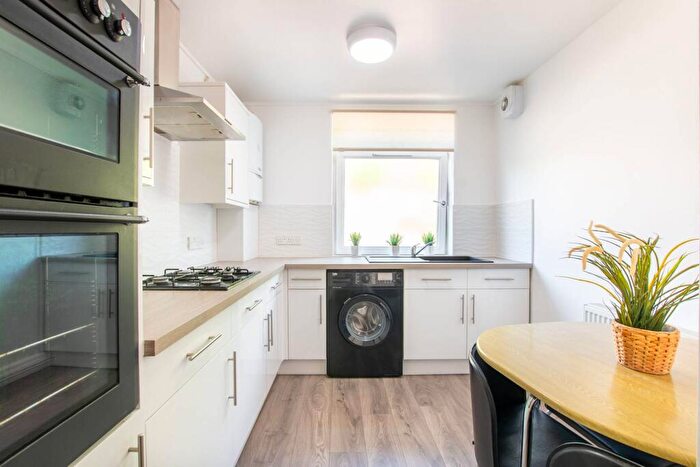 2 Bedroom Flat For Sale In Dollis Heights, , Dollis Hill, London, NW2