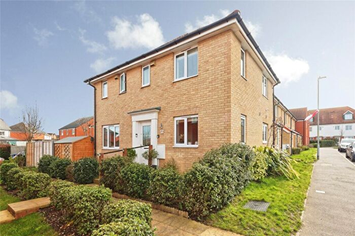 3 Bedroom End Of Terrace House For Sale In Central Boulevard, Aylesham, Canterbury, Kent, CT3