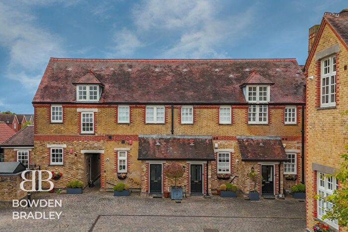 3 Bedroom Terraced House For Sale In Elmbridge Hall, Fyfield, CM5